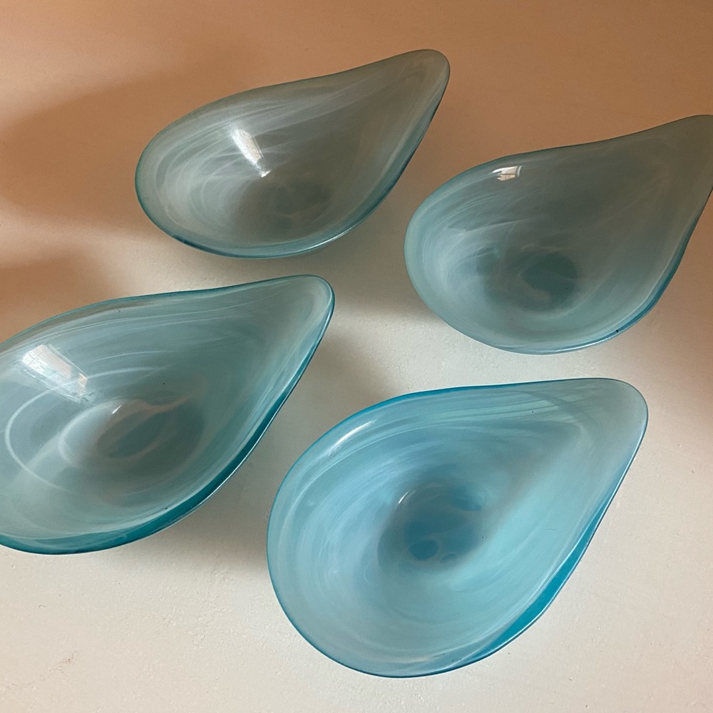 Tear Drop Appetizer Bowls